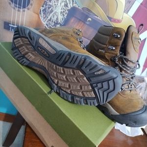 Keen shoes